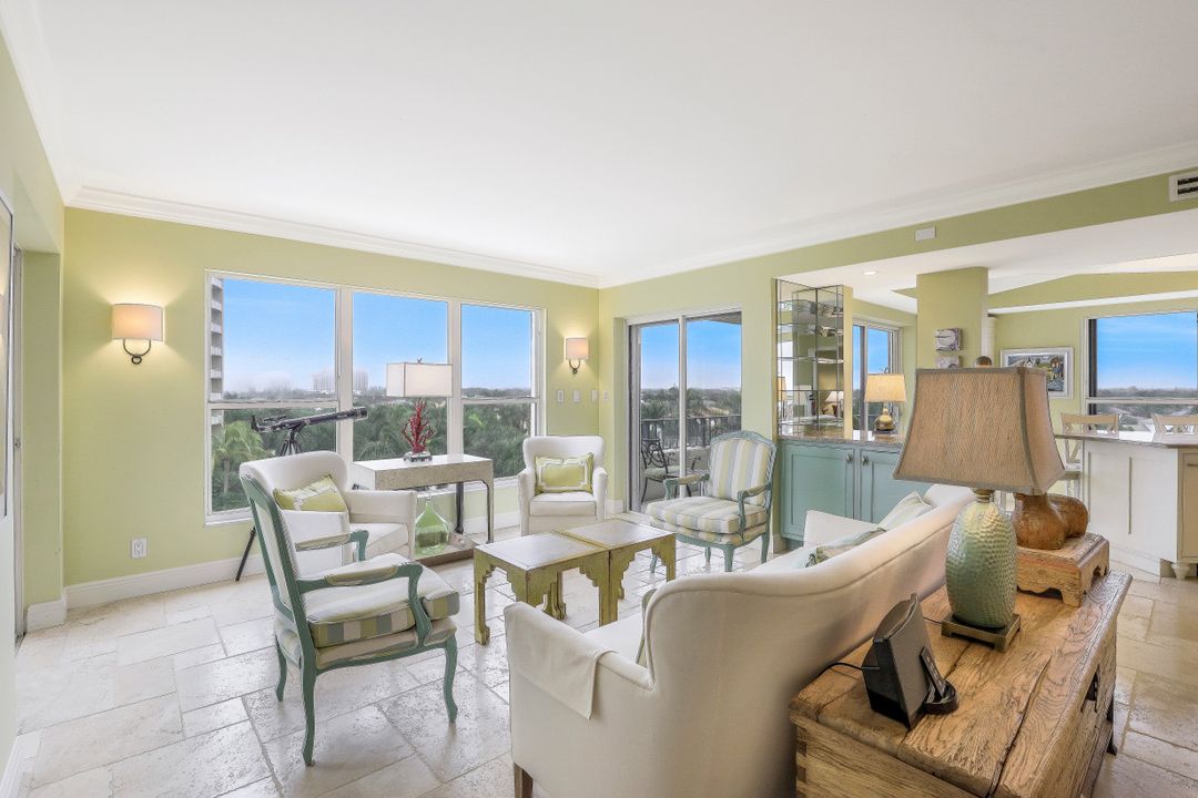 4451 Gulf Shore Blvd N, Naples, FL 34103