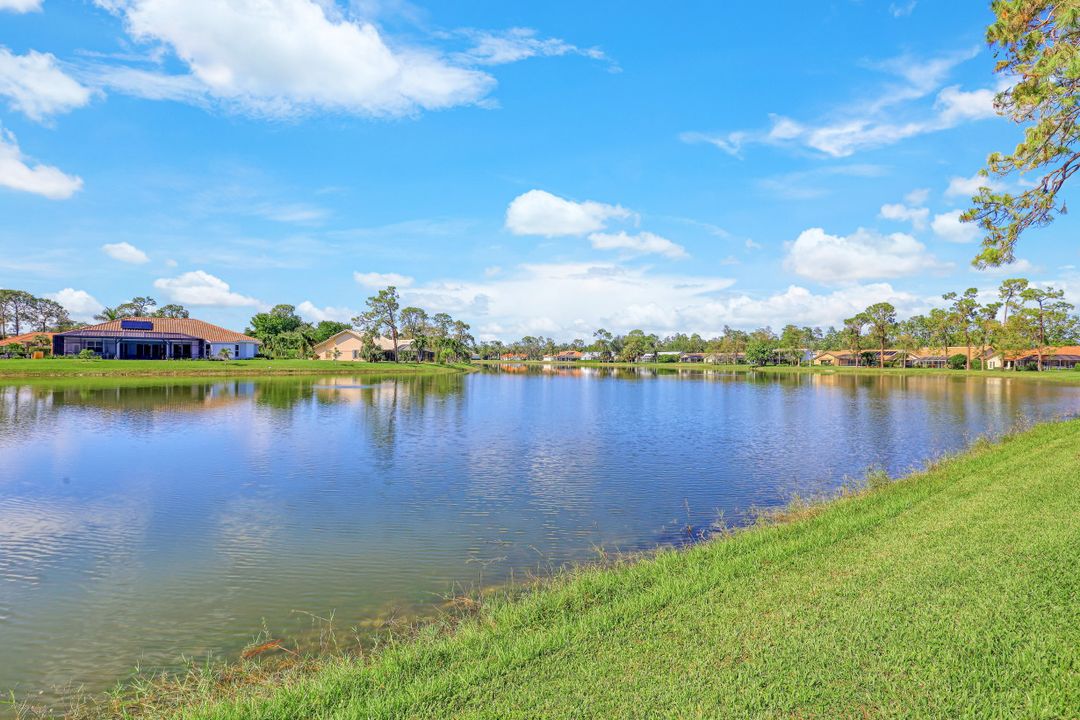 381 Henley Dr, Naples, FL 34104