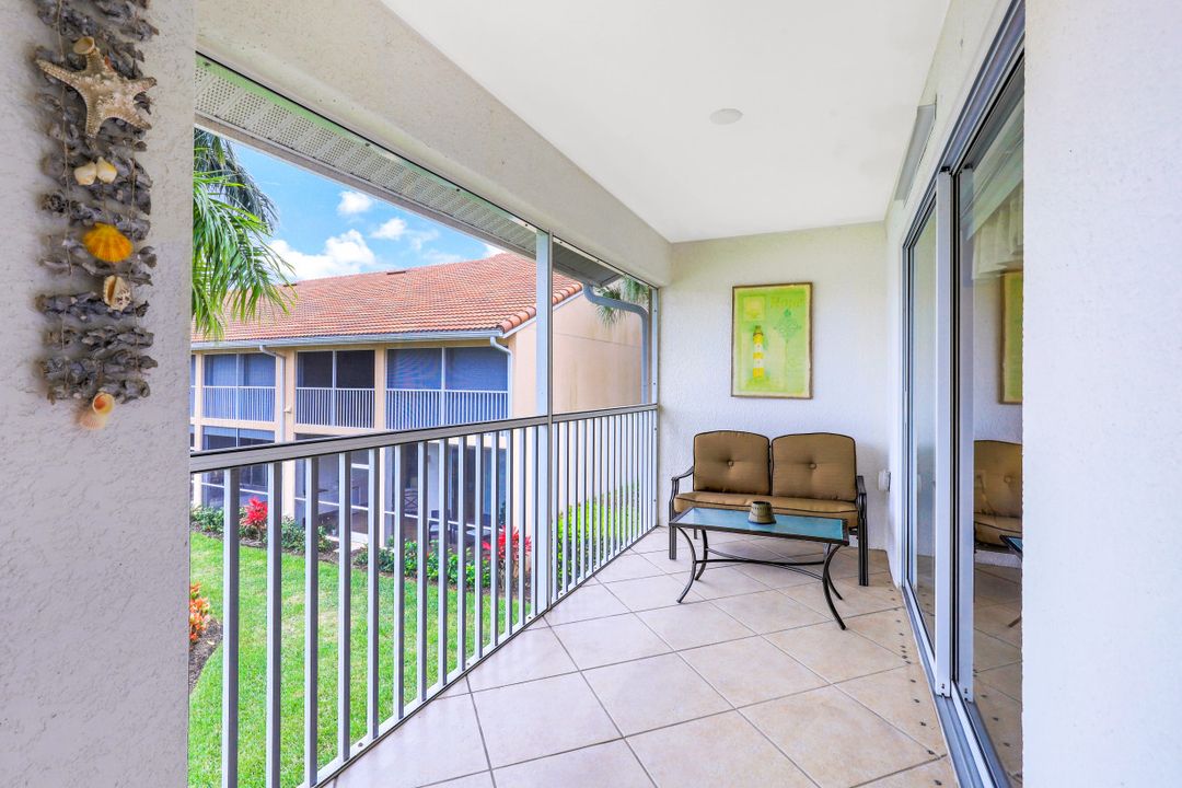 2365 Hidden Lake Ct #12, Naples, FL 34112