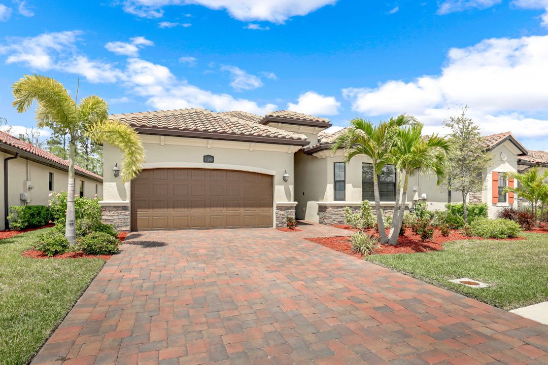 17240 Galway Run CT, Bonita Springs, FL 34135