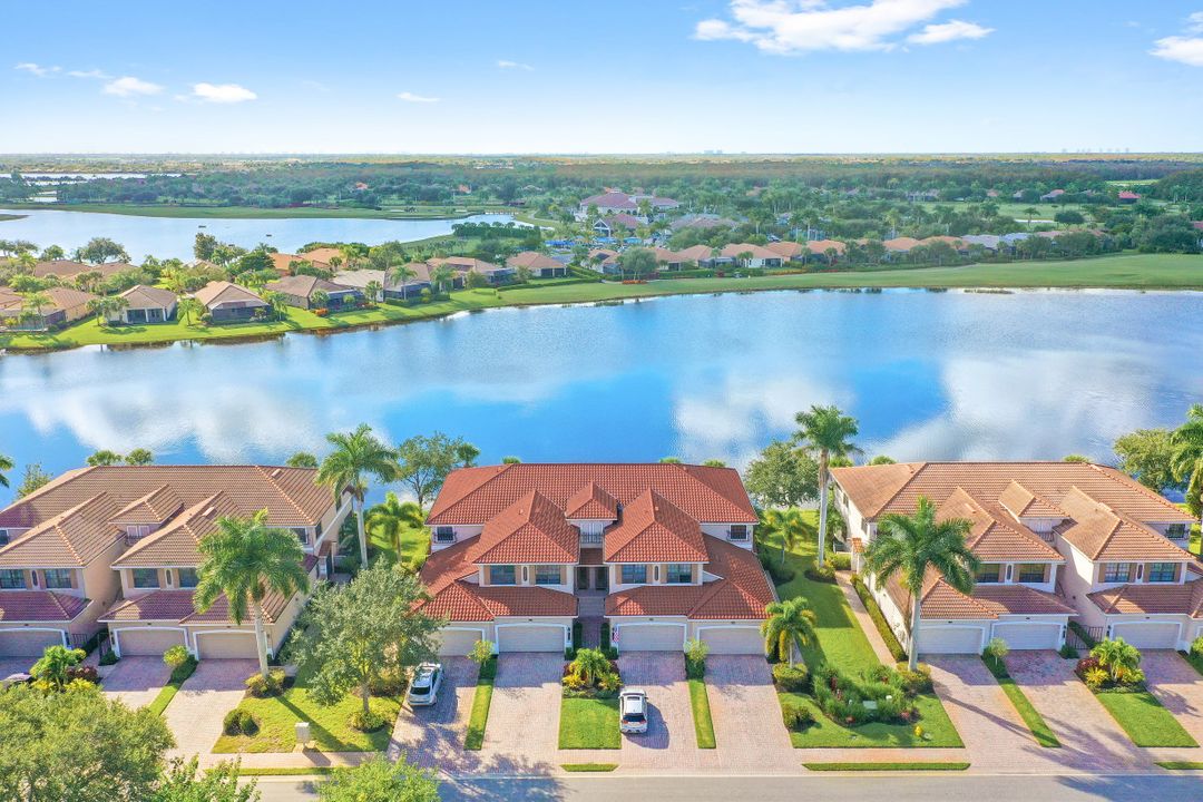 10498 Smoke House Bay Dr #201, Naples, FL 34120