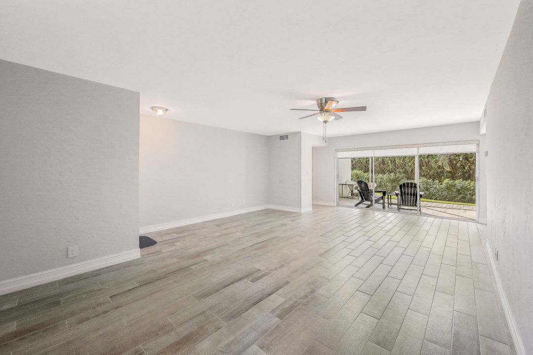 4760 West Blvd #F-102, Naples, FL 34103