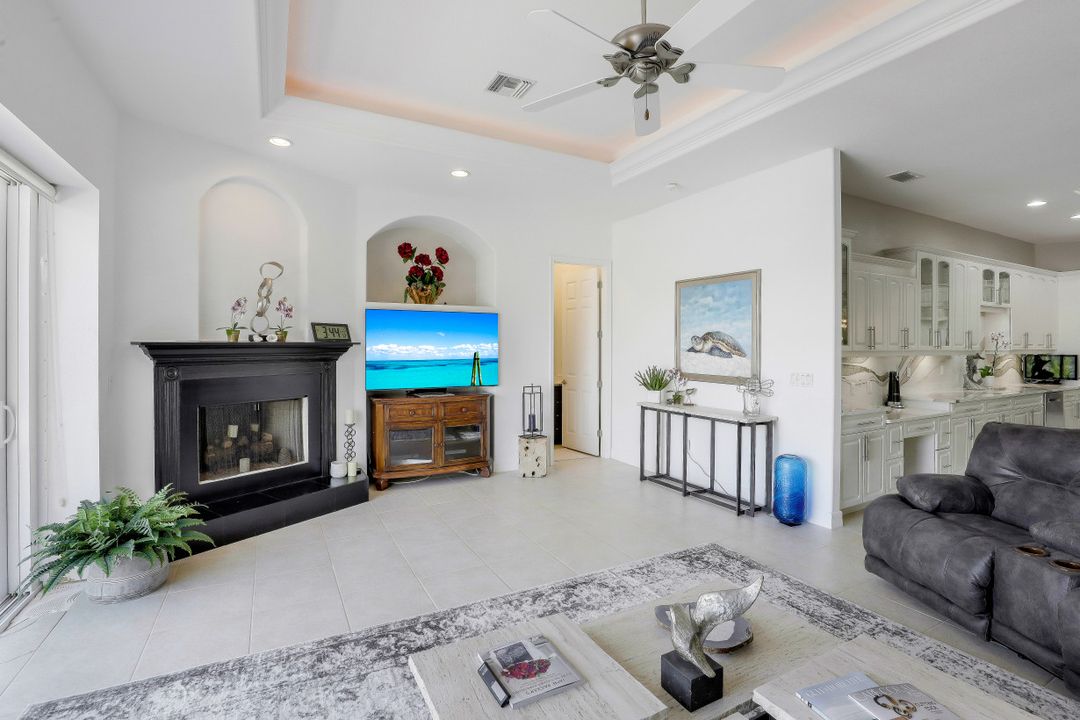 5239 SW 27th Ave, Cape Coral, FL 33914