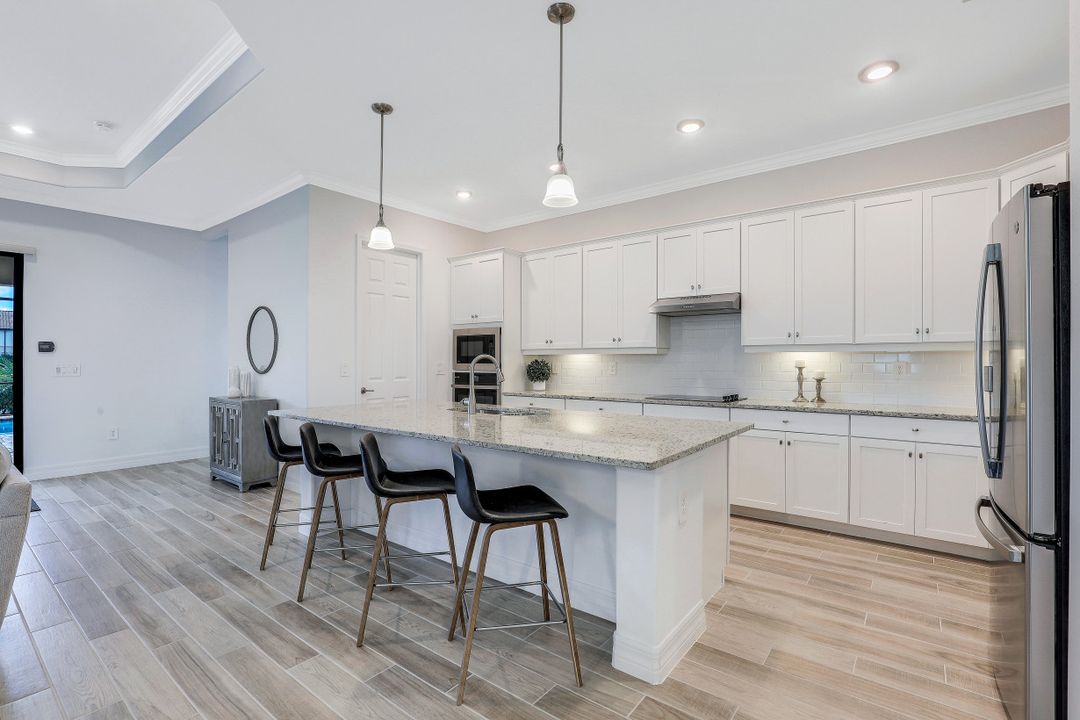 28081 Foxrock Ct, Bonita Springs, FL 34135