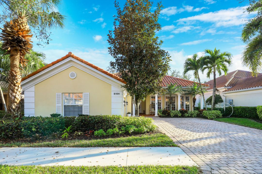 5104 Inagua Way, Naples, FL 34119