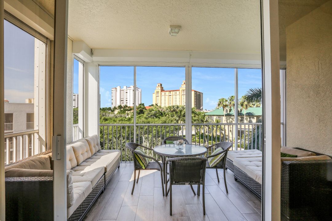 400 Flagship Dr #401, Naples, FL 34108
