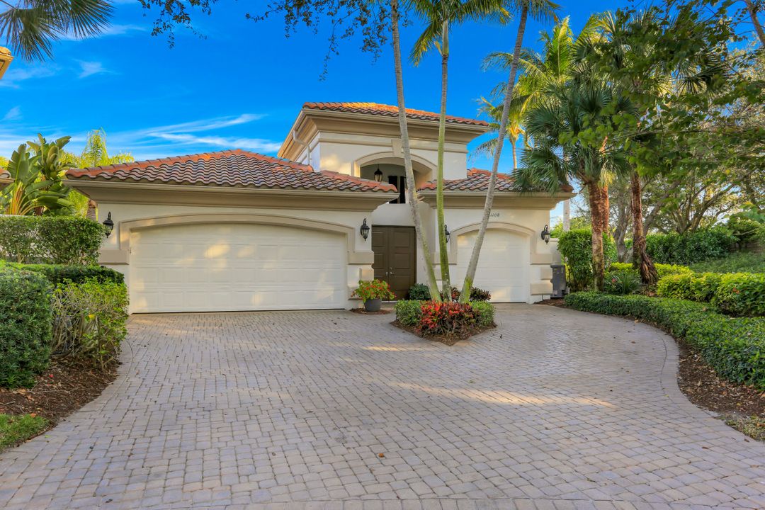 1108 Grand Isle Dr, Naples, FL 34108