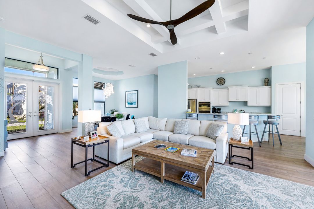 5828 SW 1st Ave, Cape Coral, FL 33914