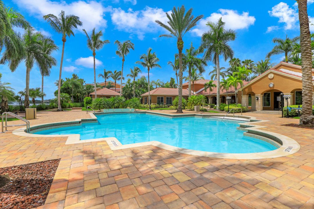 1150 Reserve Way #303, Naples, FL 34105