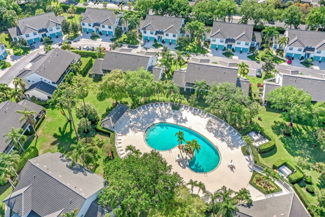 975 Partridge Cir #102, Naples, FL 34104