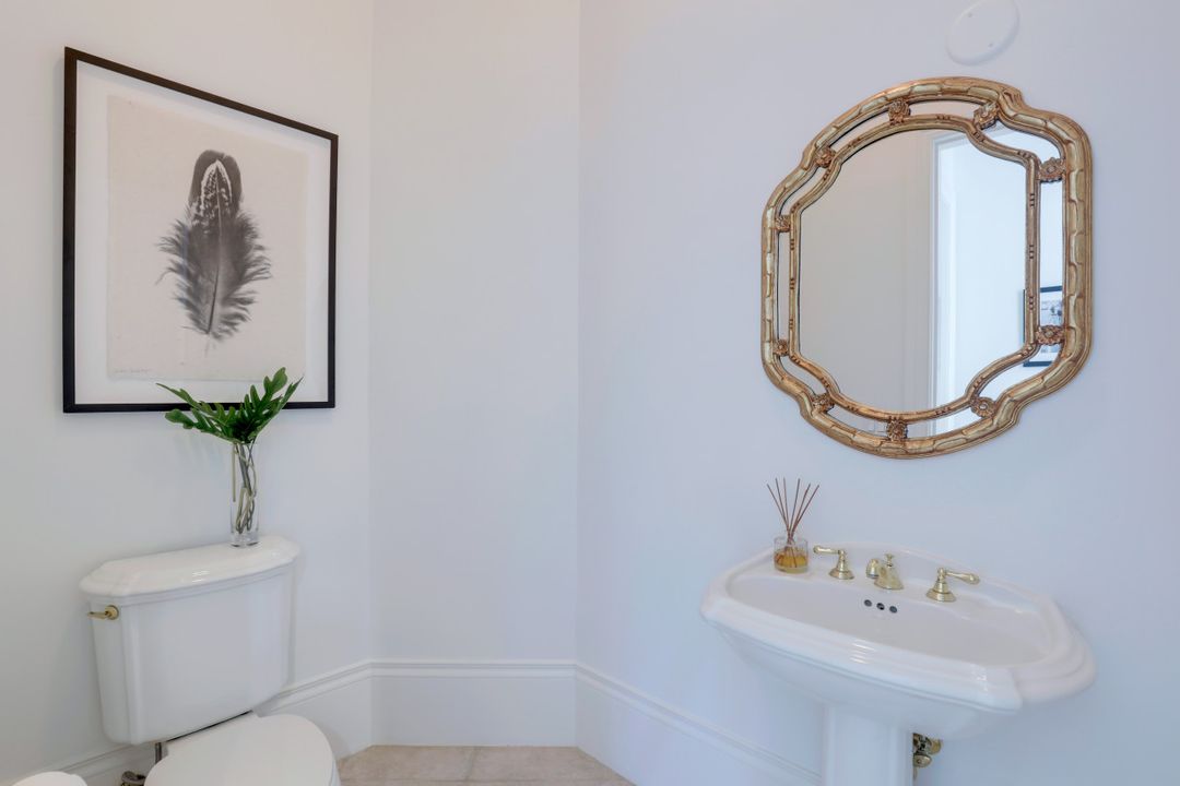 2547 Avila Ln, Naples, FL 34105