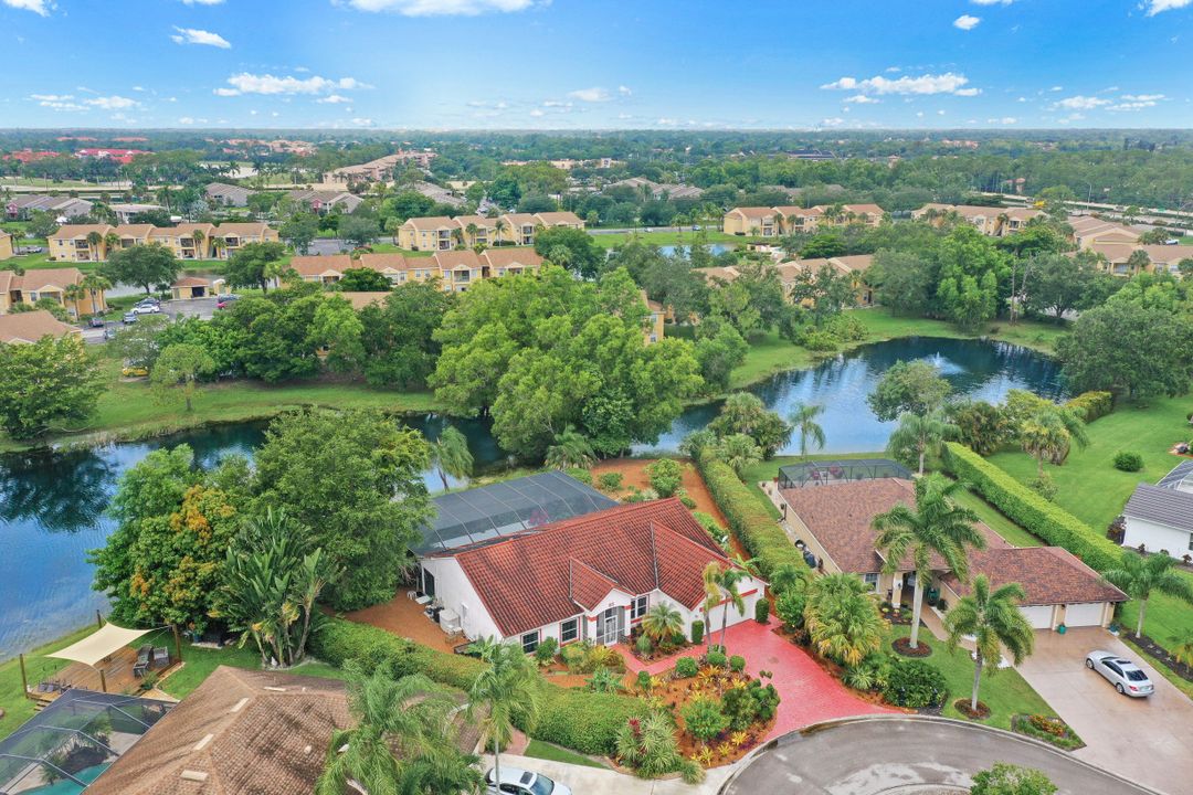 115 Plantation Cir, Naples, FL 34104