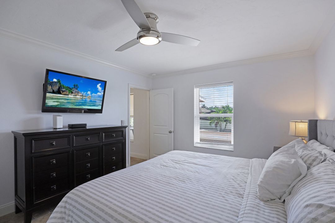 787 Apple Ct, Marco Island, FL 34145