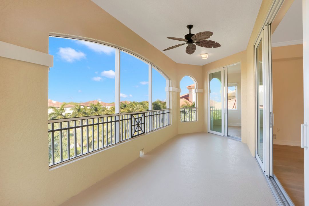 2738 Tiburon Blvd E #B-501, Naples, FL 34109