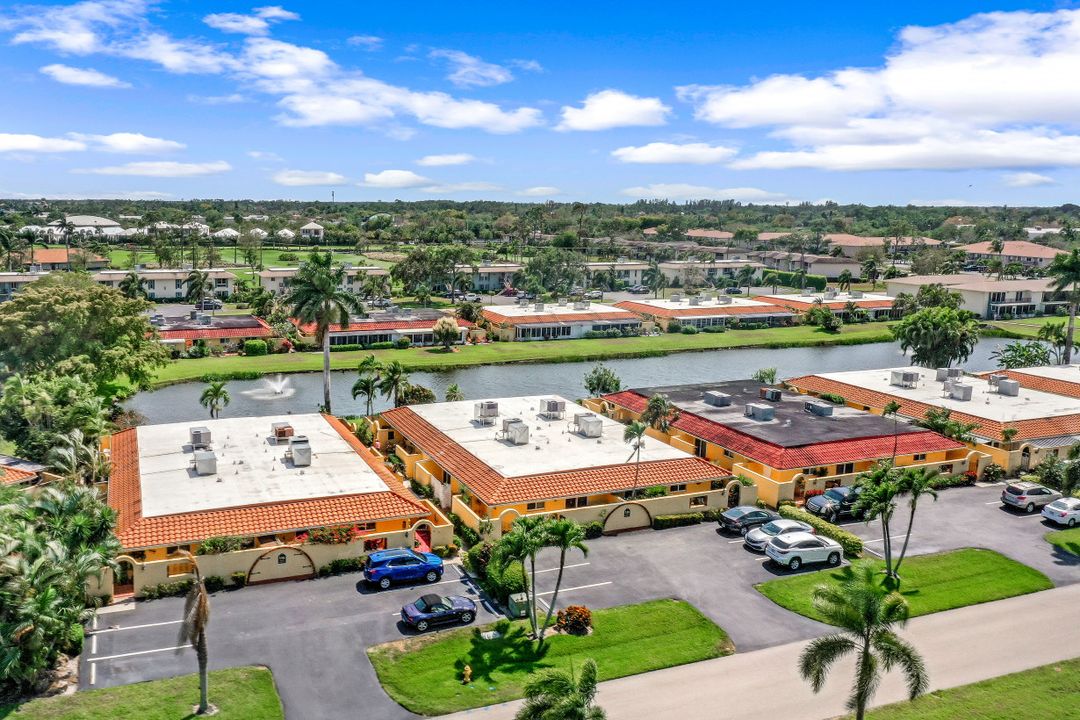 146 Harrison Rd, Naples, FL 34112