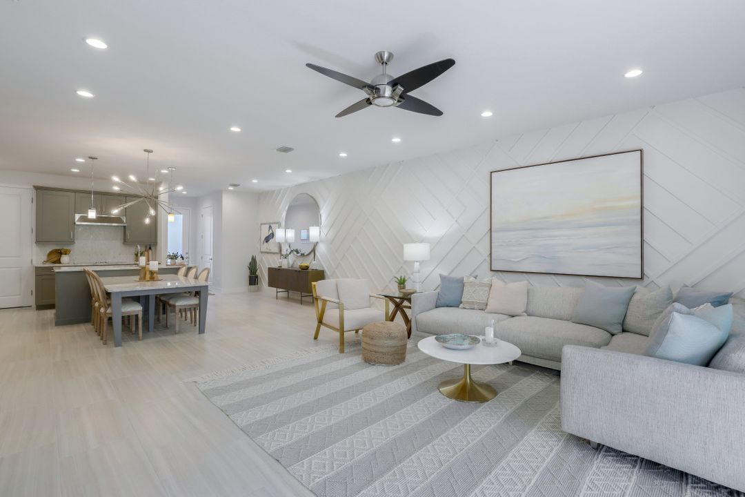 12944 Pembroke Dr, Naples, FL 34105