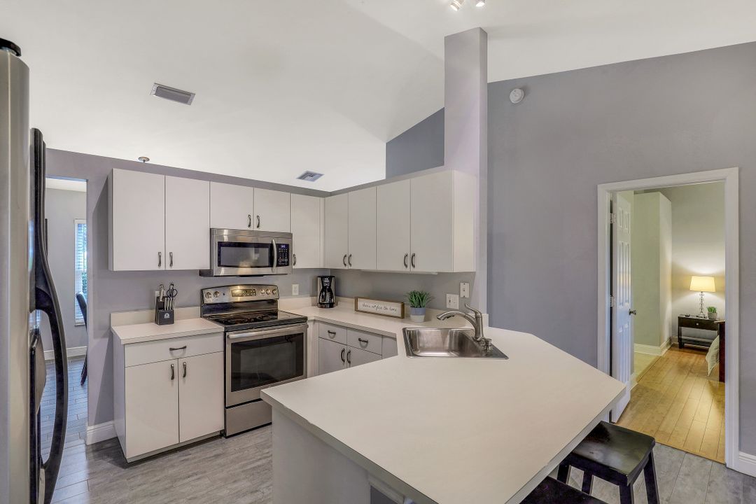 9148 Irving Rd, Fort Myers, FL 33967