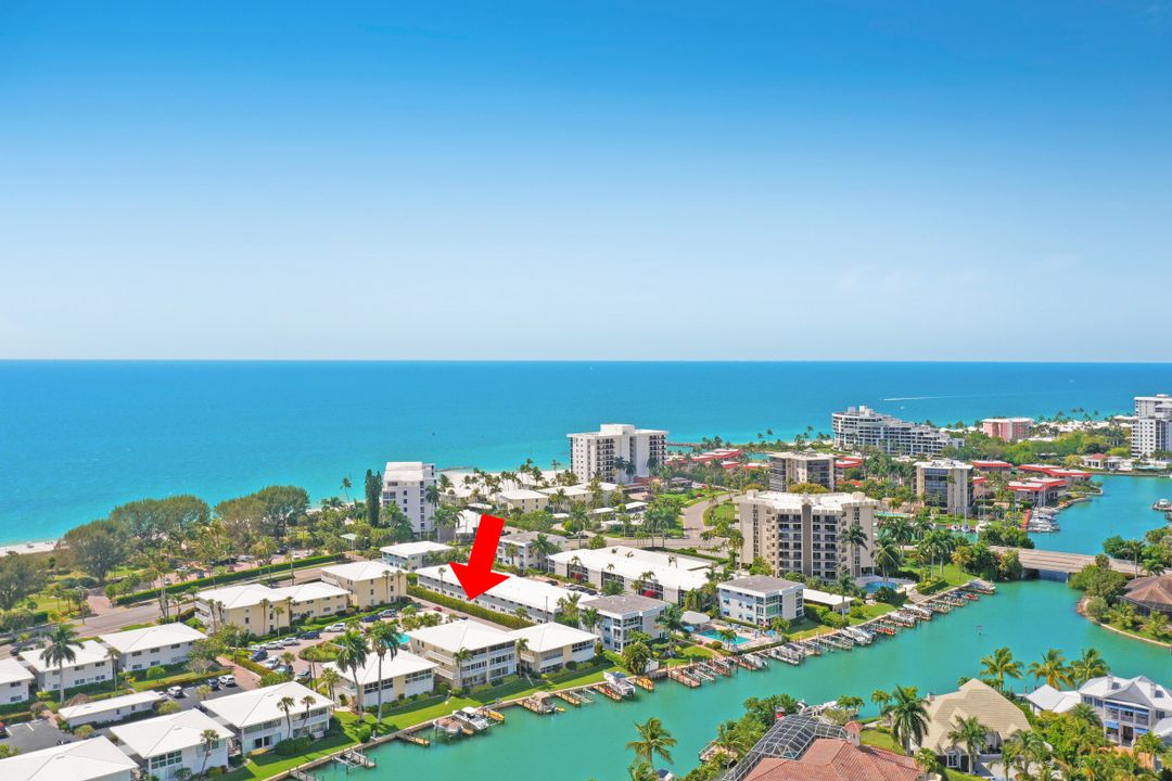 344 Harbour Dr, Naples, FL 34103