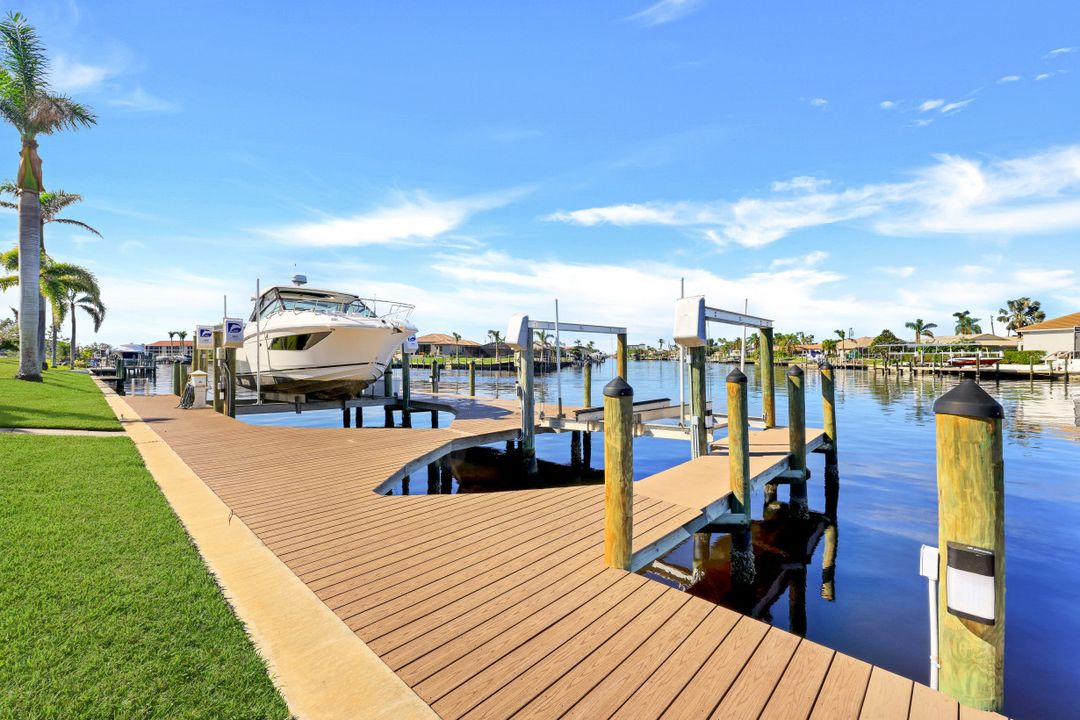 4622 SE 20th Ave, Cape Coral, FL 33904