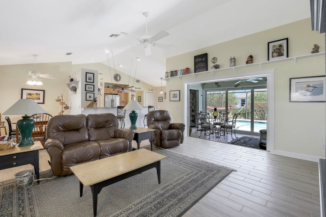 3015 SW 7th Ave, Cape Coral, FL 33914