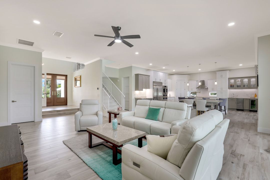 27050 Flamingo Dr, Bonita Springs, FL 34135