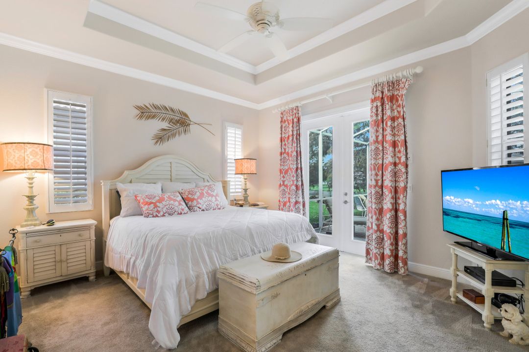 6900 Anthurium Ln, Naples, FL 34113