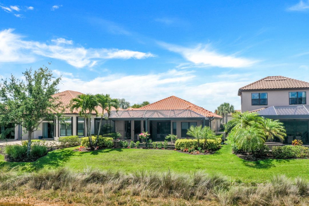 8701 Cavano St, Naples, FL 34119