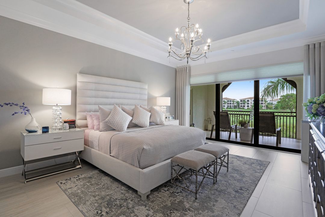 16379 Viansa Way #102, Naples, FL 34110