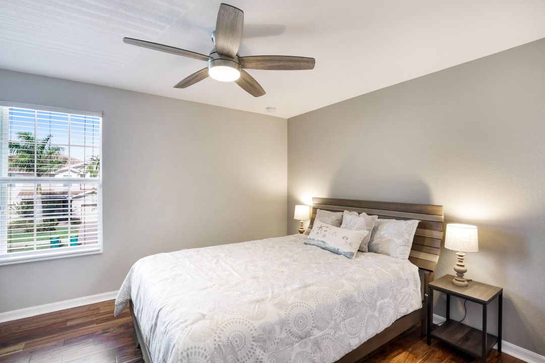 2262 Vermont Ln, Naples, FL 34120