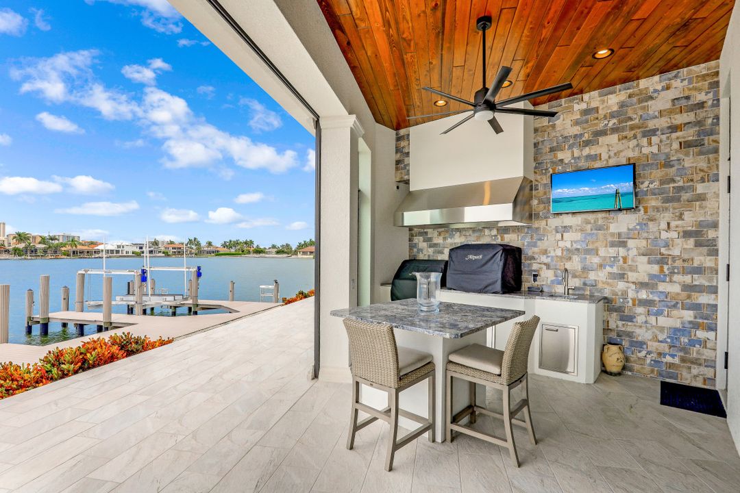 1001 Coronado Ct, Marco Island, FL 34145