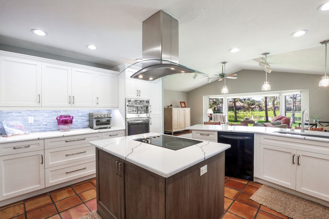 381 Henley Dr, Naples, FL 34104