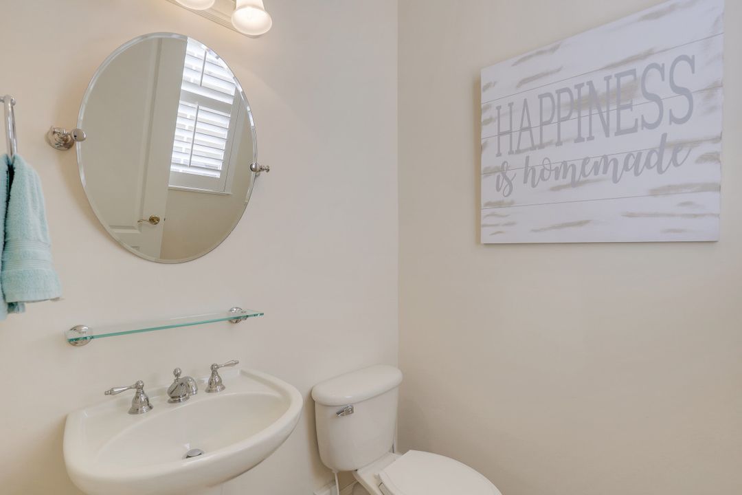 8560 Bellagio Dr, Naples, FL 34114