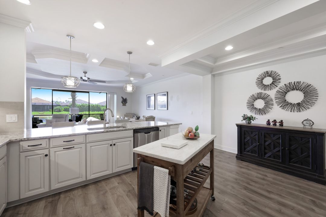 9673 Montelanico Loop #102, Naples, FL 34119