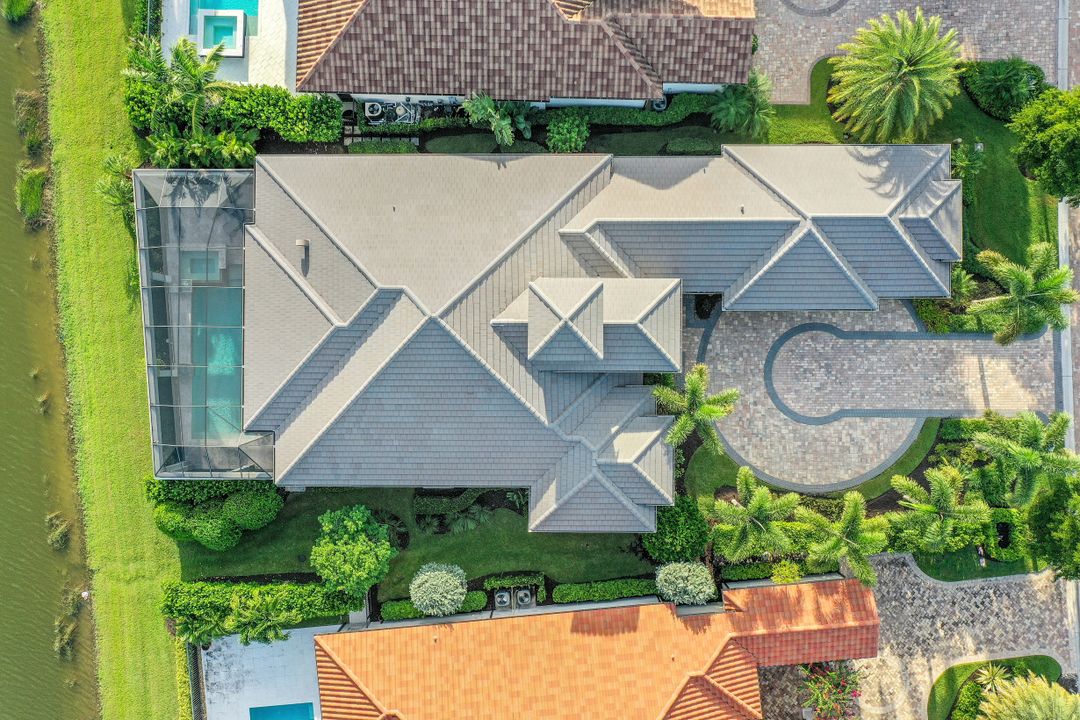 16446 Seneca Way, Naples, FL 34110