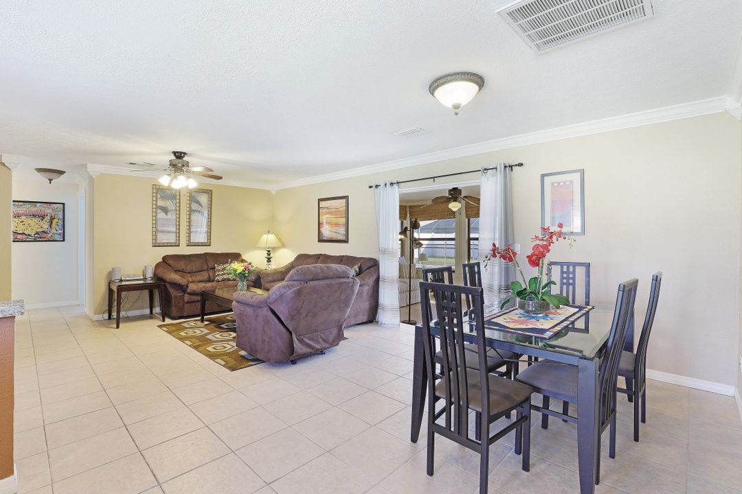 3923 SE 9th Ct, Cape Coral, FL 33904