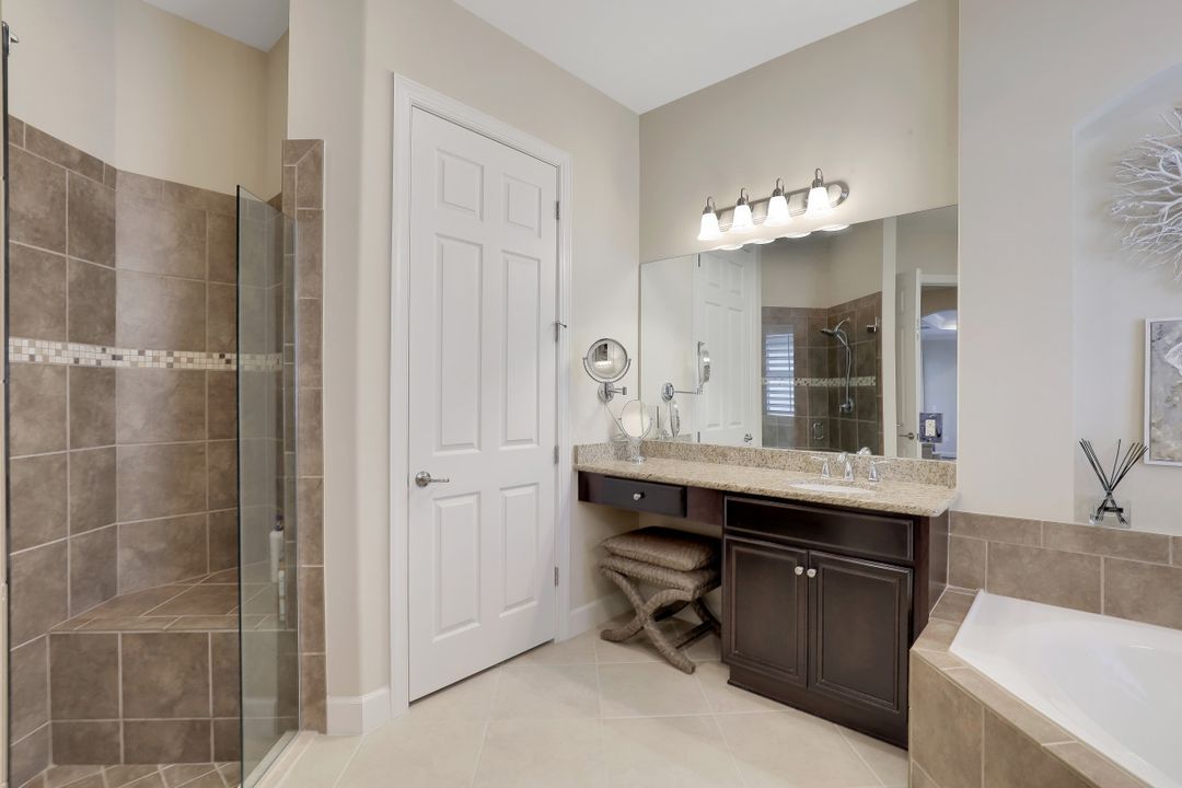 9365 Slate Ct, Naples, FL 34120