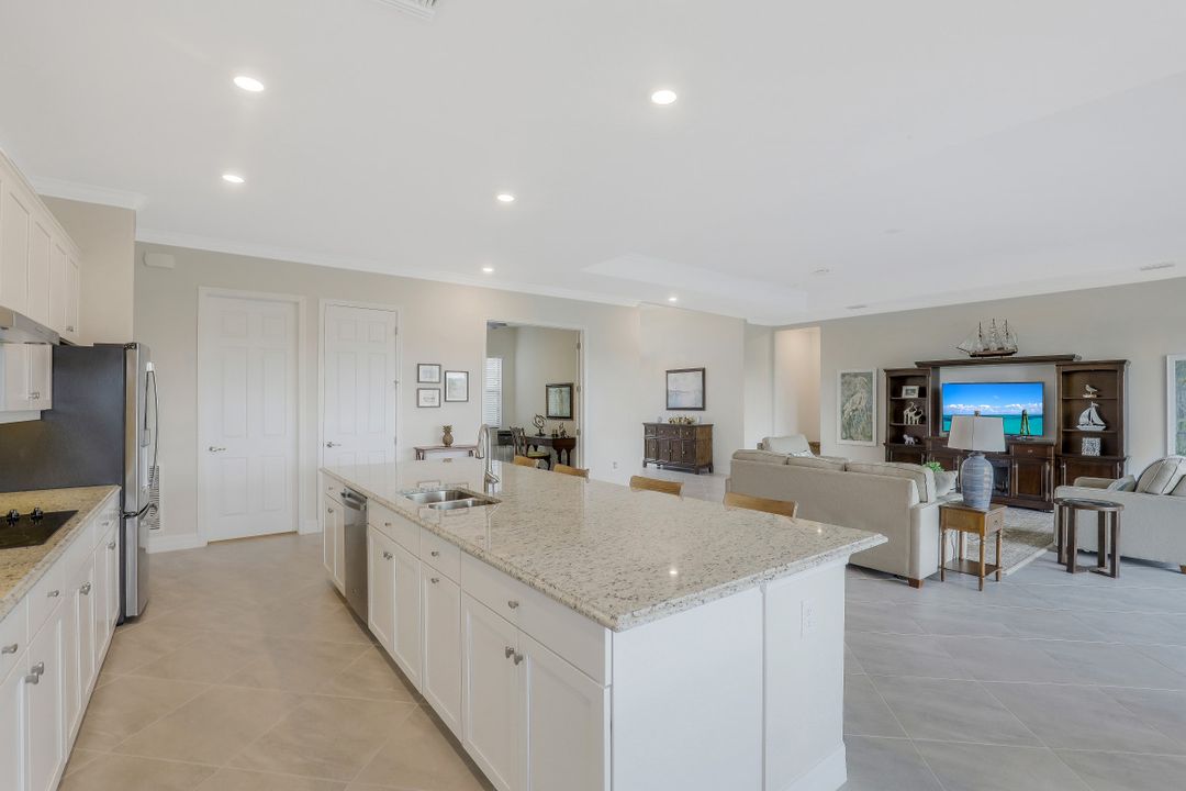 17441 Elkgrove Ln, Estero, FL 33928