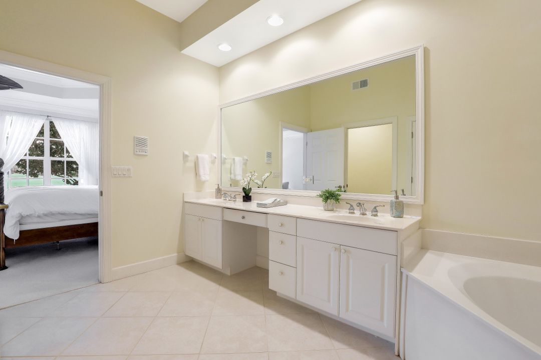 9560 Cypress Hammock Cir #101, Bonita Springs, FL 34135