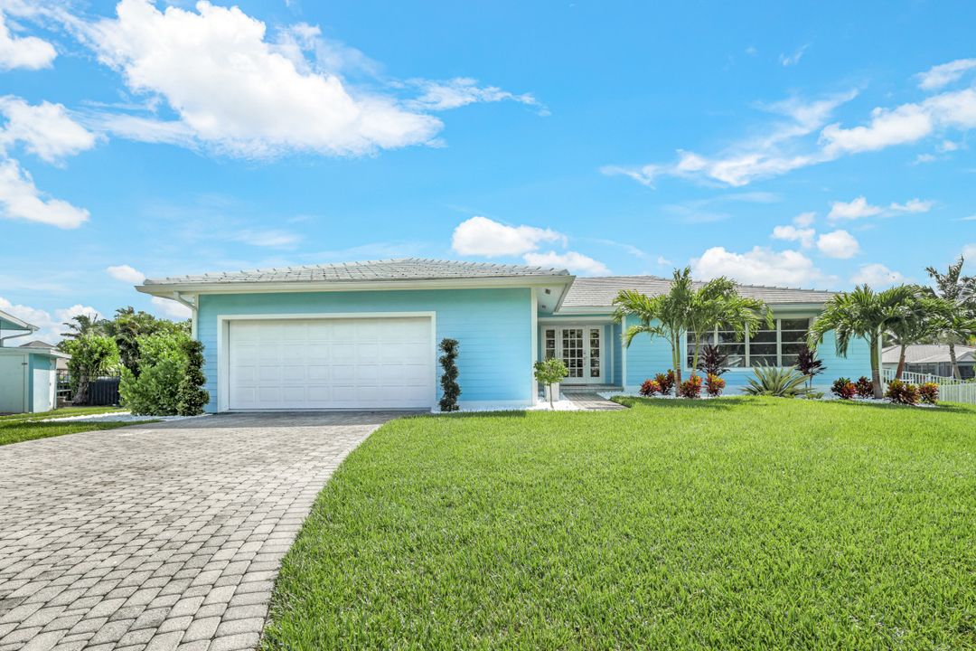 2150 Shad Ct, Naples, FL 34102