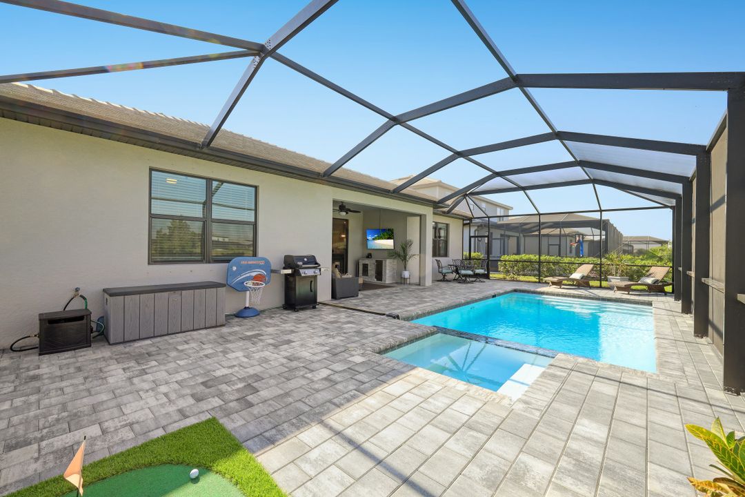 11591 Canopy Loop, Fort Myers, FL 33913