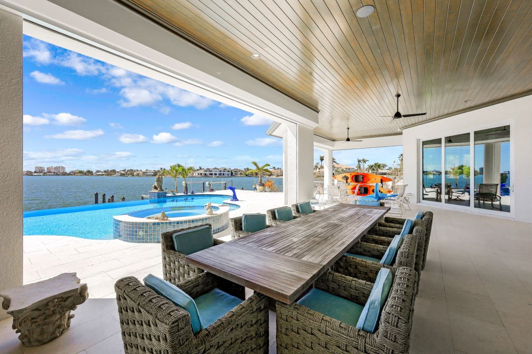 550 S Barfield Dr, Marco Island, FL 34145