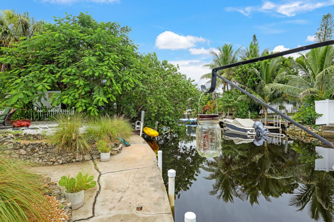 66 River Ct, Naples, FL 34110