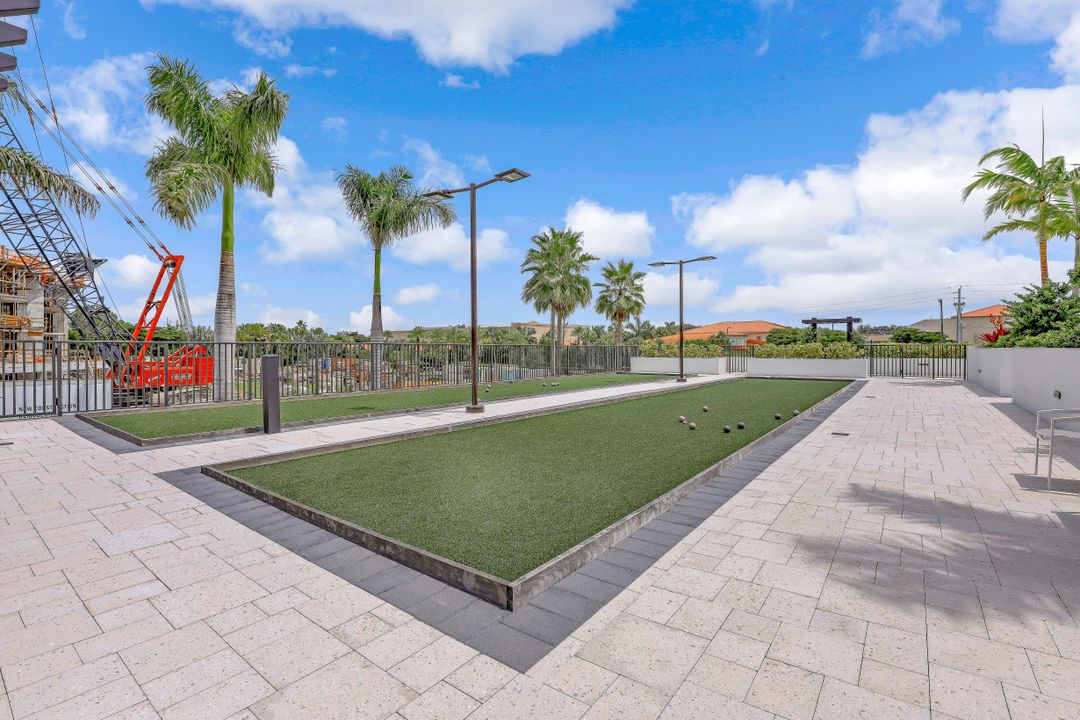 1111 Central Ave #416, Naples, FL 34102