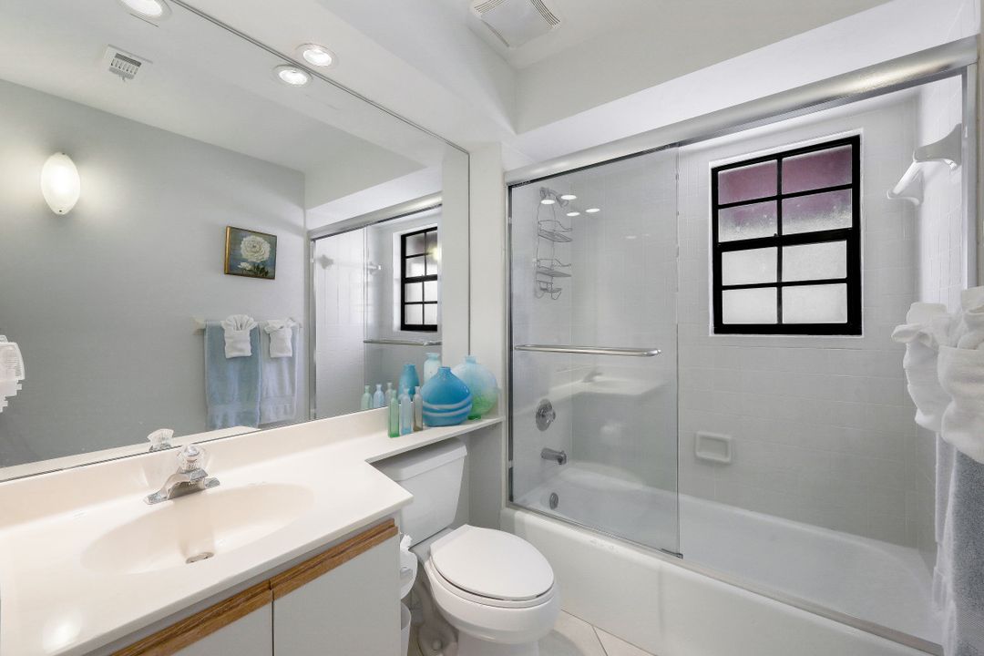 523 Serendipity Dr #523, Naples, FL 34108