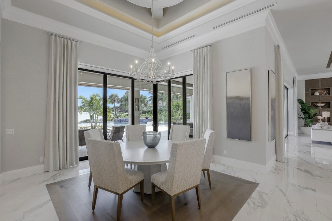 5937 Sunnyslope Dr, Naples, FL 34119