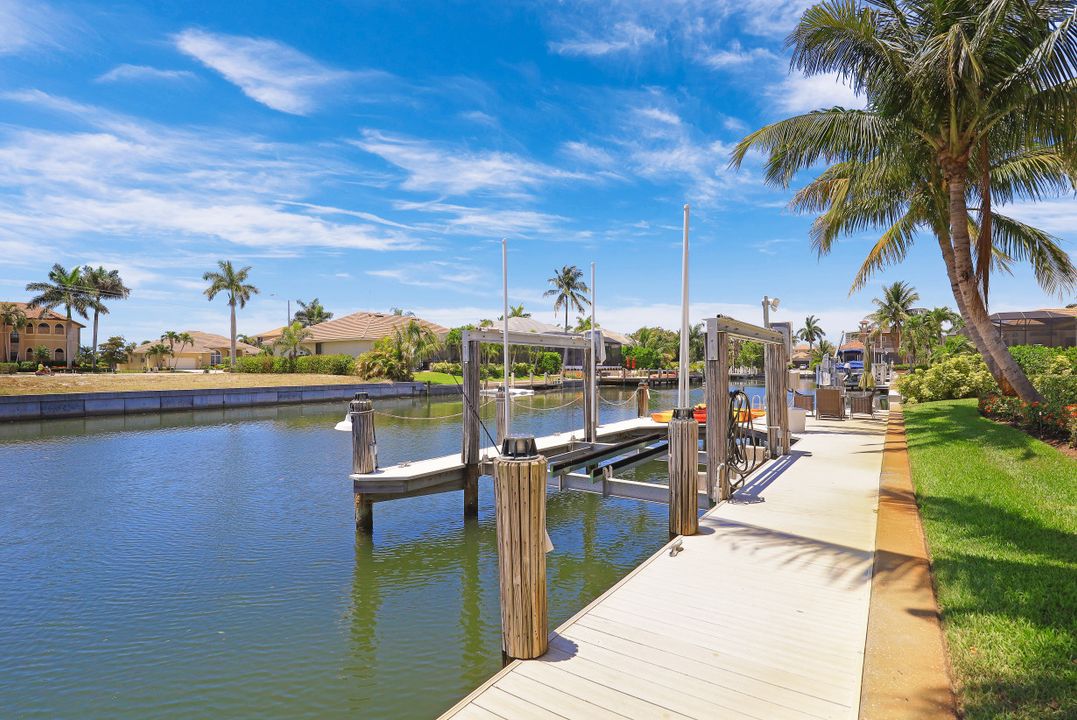 951 Olive Ct, Marco Island, FL 34145