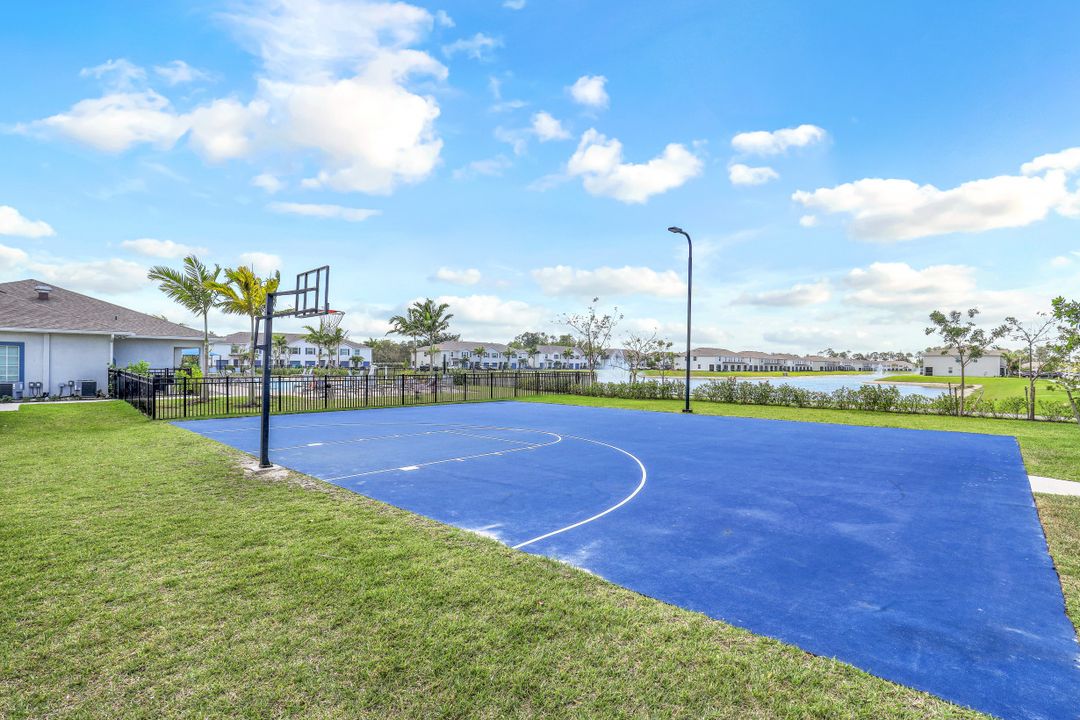 15365 Wildflower Cir, Naples, FL 34119