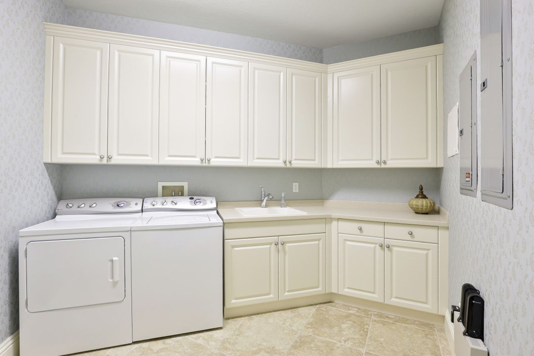 10734 Mirasol Dr #301, Miromar Lakes, FL 33913