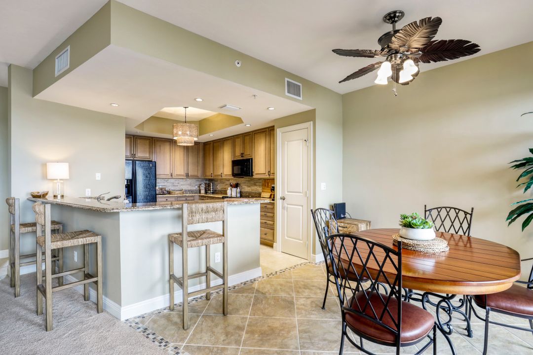 5704 Cape Harbour Dr #308, Cape Coral, FL 33914