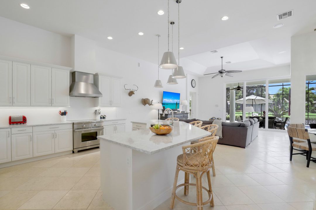 5666 Sago Ct, Naples, FL 34119